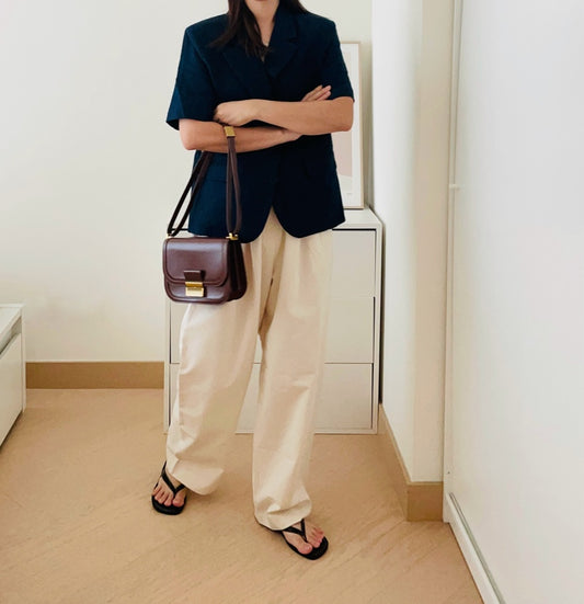 Short-sleeved dark blue suit