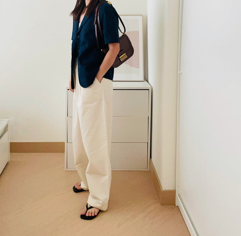 短袖深藍色西裝