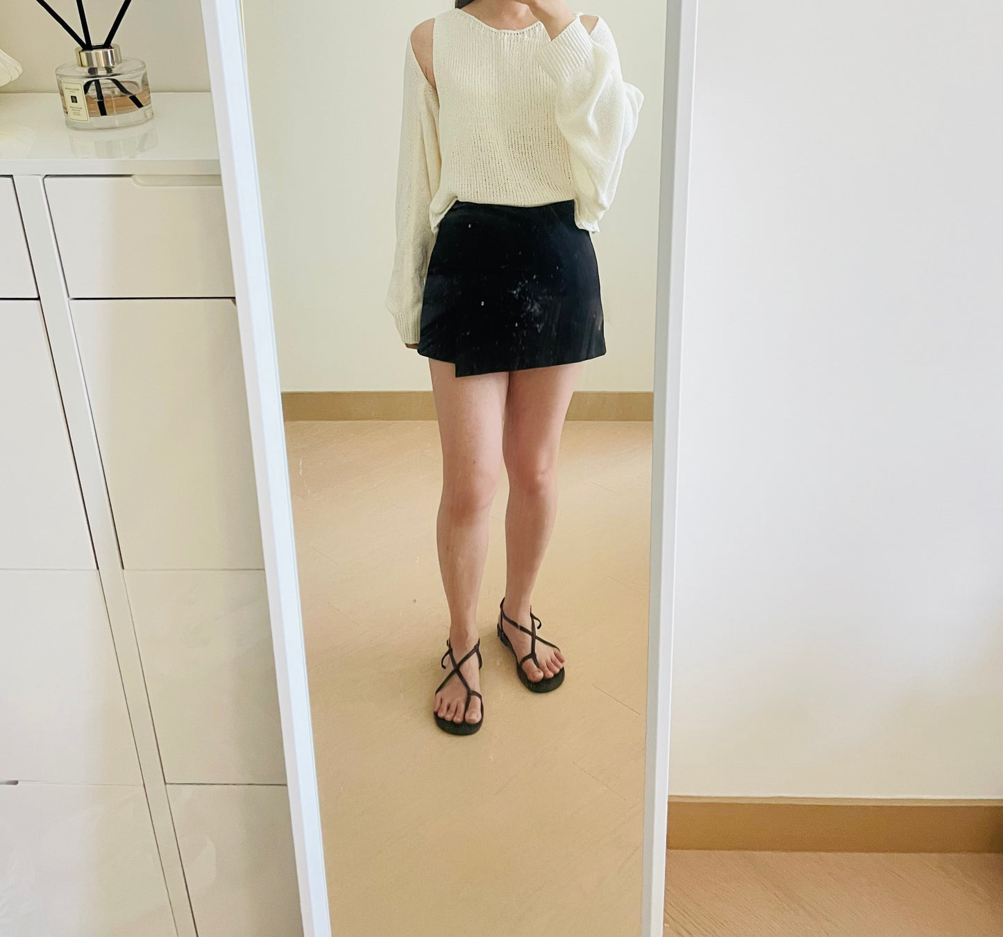黑色短裙褲