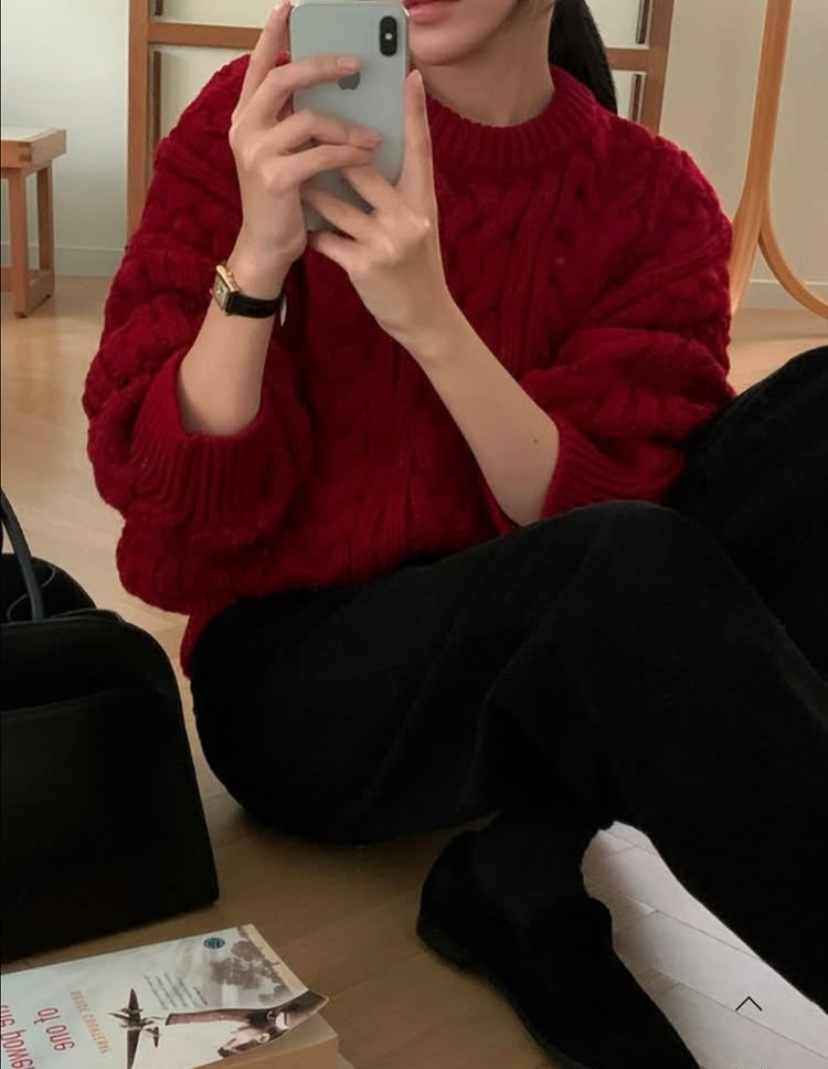 紅色麻花針織毛衣