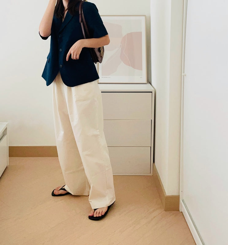 短袖深藍色西裝