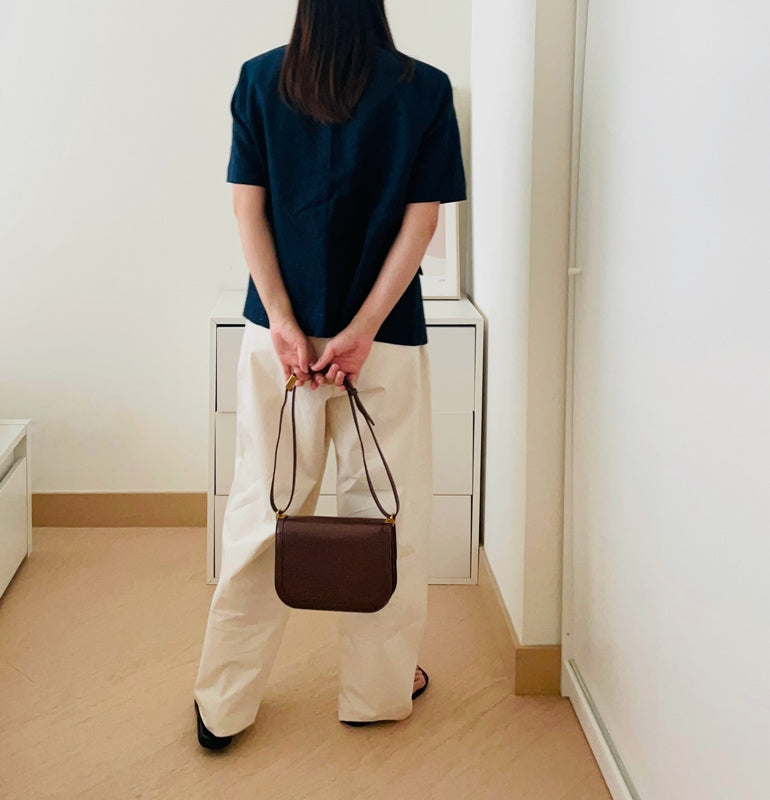 短袖深藍色西裝