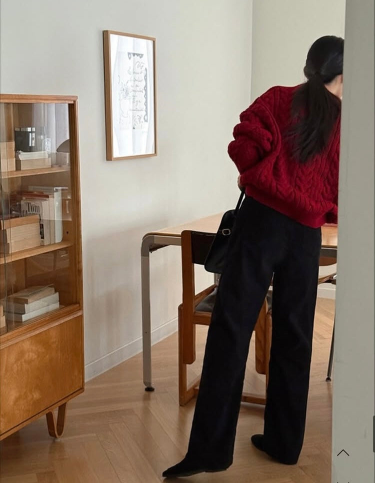 紅色麻花針織毛衣