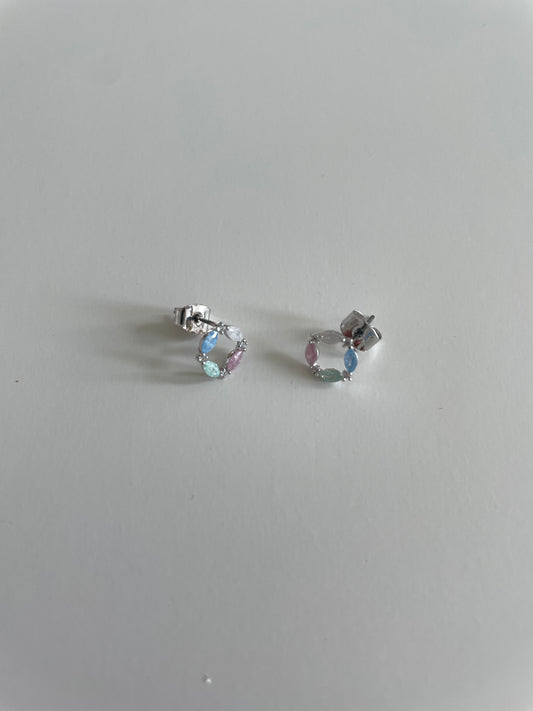 迷你彩色圓圈耳環